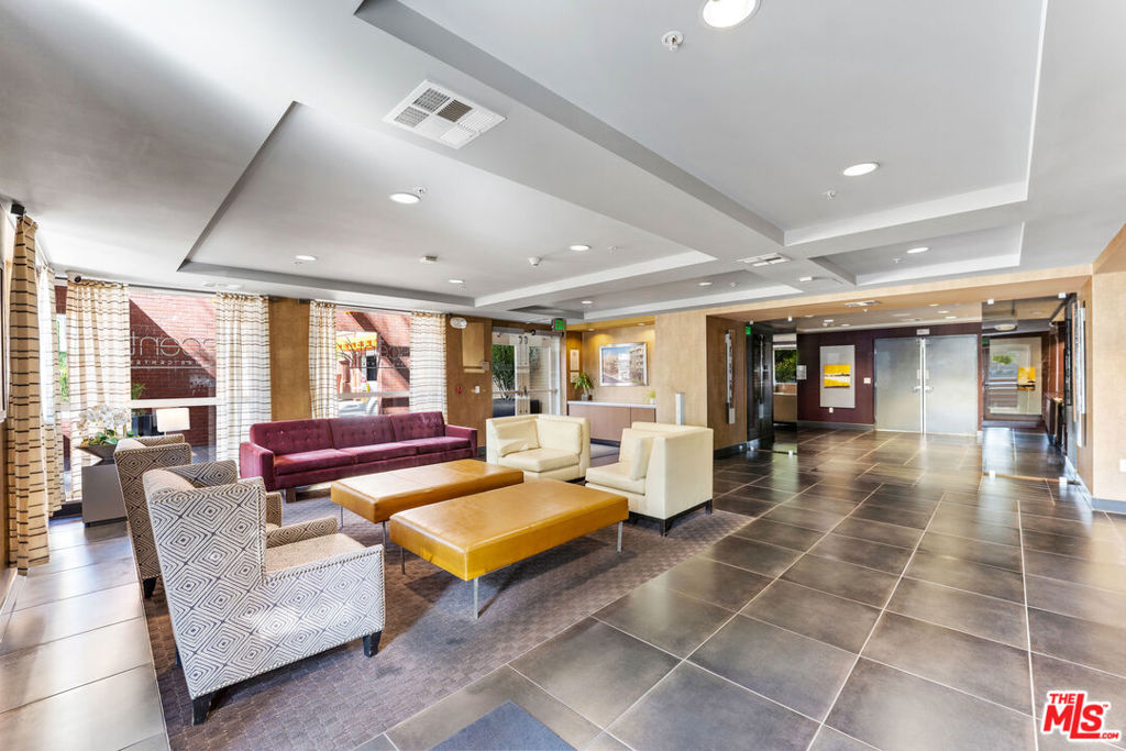 21301 Erwin Street 408