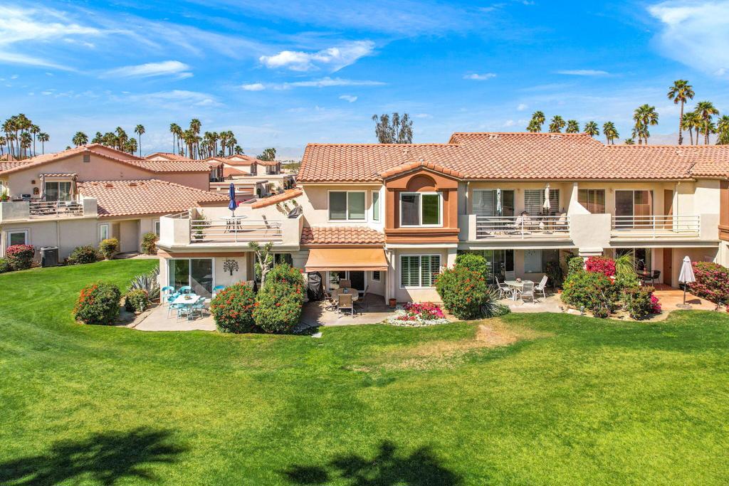 Palm Royale - Residential