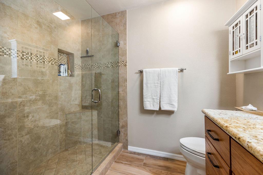 Palm Royale - Residential