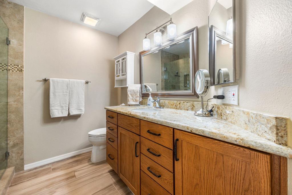 Palm Royale - Residential