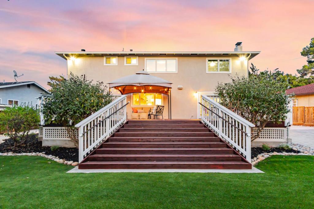 1697 Hyde Drive