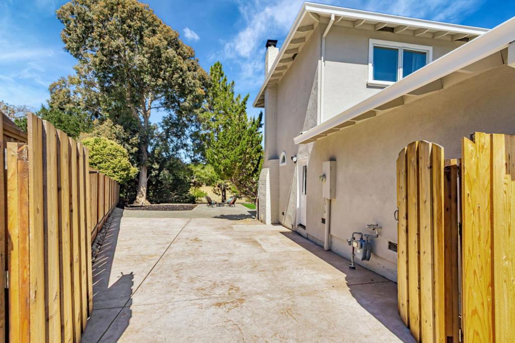 1697 Hyde Drive