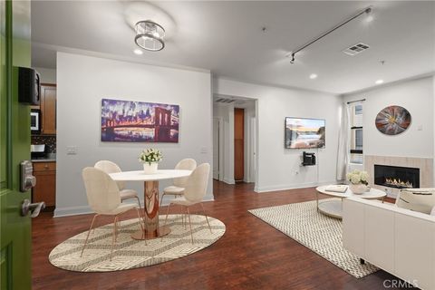 Photo of 6938 Laurel Canyon #204, North Hollywood, CA 91605 (MLS # SR25263193)