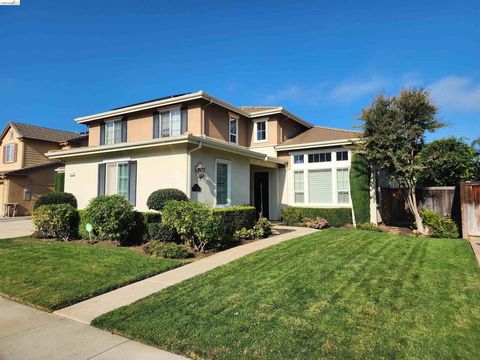 Photo of 1013 Meadow Brook Dr, Brentwood, CA 94513 (MLS # 41129292)
