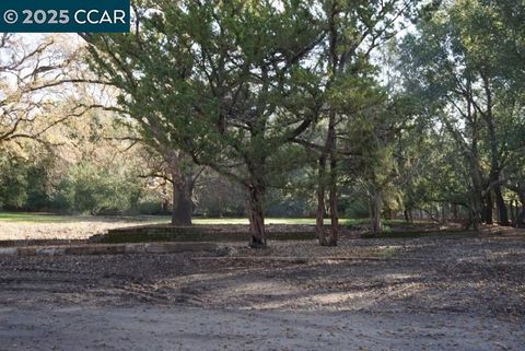 Photo of 2328 Alameda Diablo, Diablo, CA 94528 (MLS # 41110031) Photo of 2328 Alameda Diablo, Diablo, CA 94528 (MLS # 41110031)