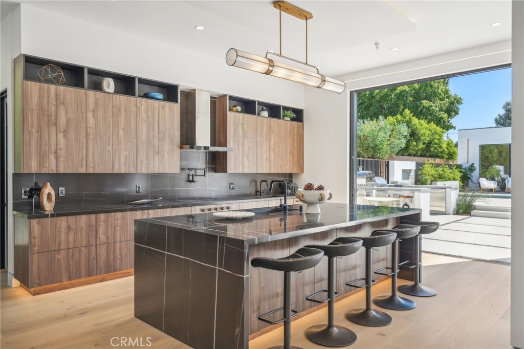 Properties 4 22930 Dolorosa Street