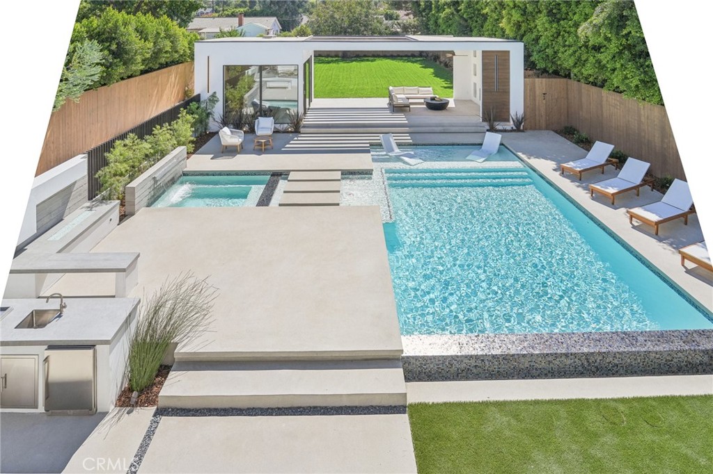 Properties 1 22930 Dolorosa Street