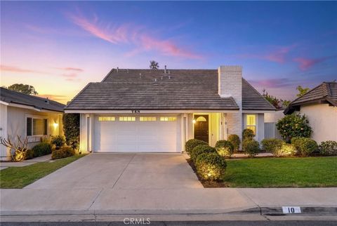 Photo of 10 Poinsettia, Irvine, CA 92604 (MLS # NP26056709)