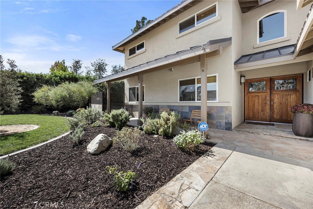 5271 Pasatiempo Drive