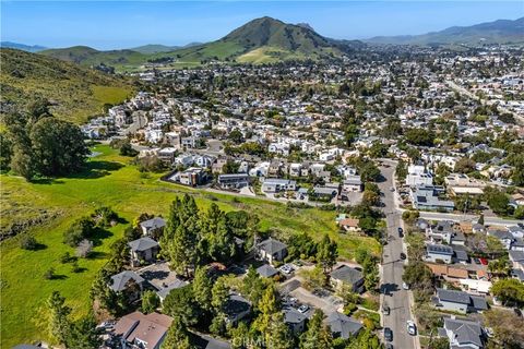 Tiny photo for 2975 Rockview Place #13, San Luis Obispo, CA 93401 (MLS # SC26057082)