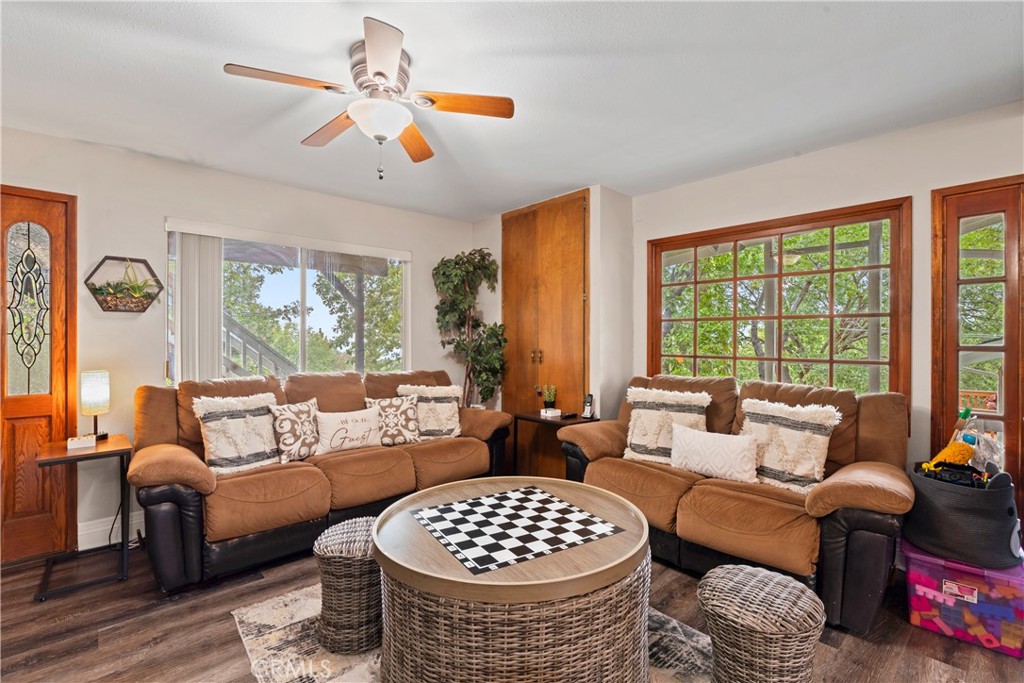 Crestline (CRES) - Residential