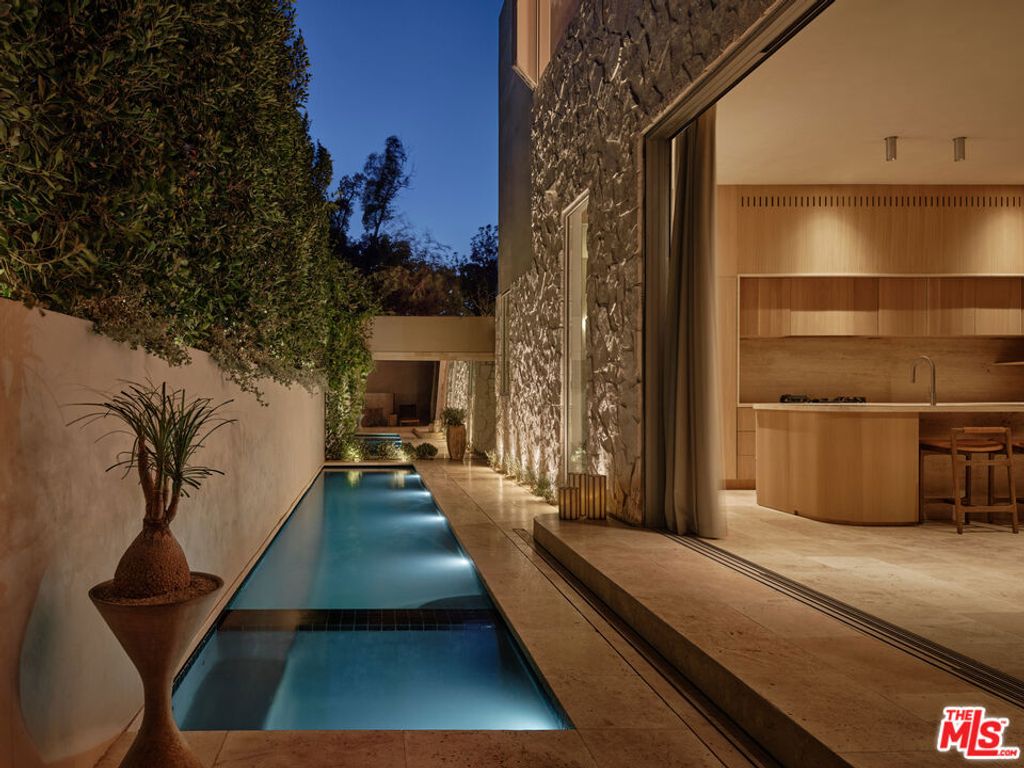 Photo of 8164 Waring Avenue, Los Angeles, CA 90046 (MLS # 26832989)