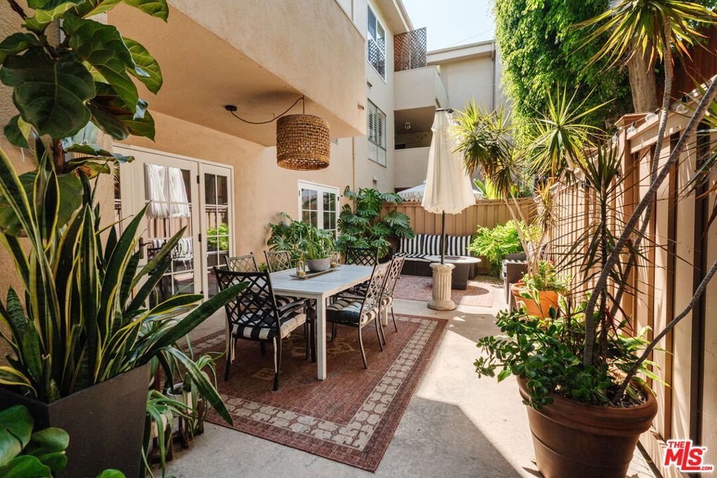 Photo of 1010 Palm Avenue #106, West Hollywood, CA 90069 (MLS # 26848571)