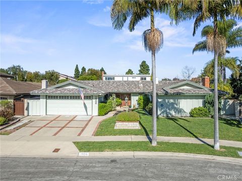 1906 Suva Costa Mesa CA 92626
