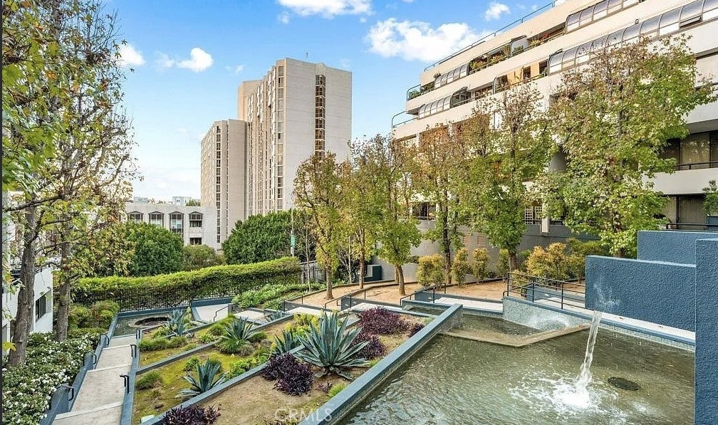 880 W 1st Street 204, Los Angeles CA 90012