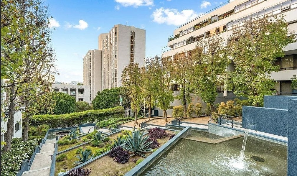 880 W 1st Street 204, Los Angeles CA 90012