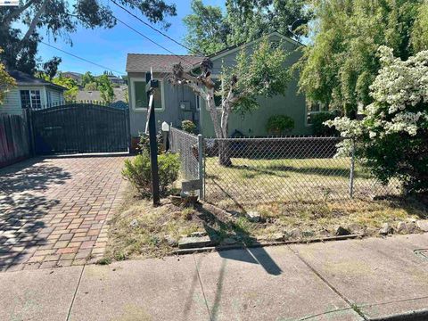 Photo of 1947 E St St, Hayward, CA 94541 (MLS # 41130626)
