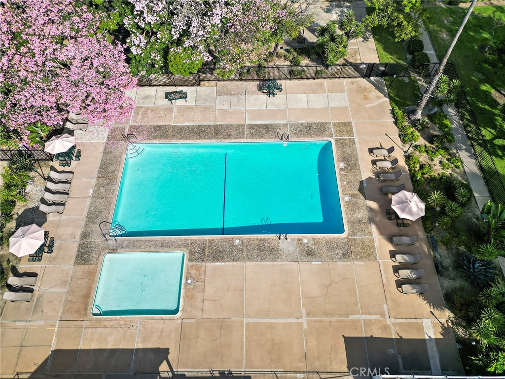 Huntington Bay (HBAY) - Residential