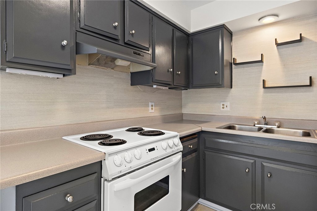 Huntington Bay (HBAY) - Residential