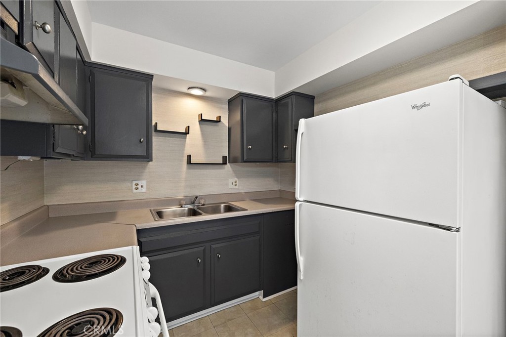 Huntington Bay (HBAY) - Residential