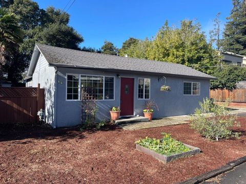 Photo of 19 Jolley Way, Scotts Valley, CA 95066 (MLS # ML82038879)