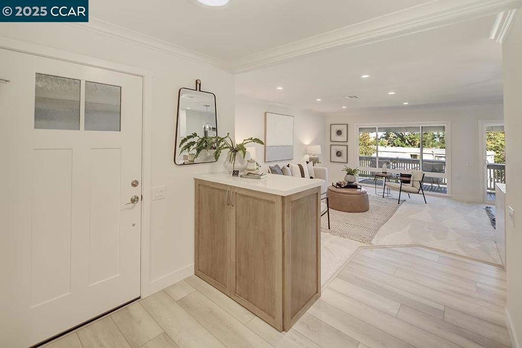 ROSSMOOR - Residential