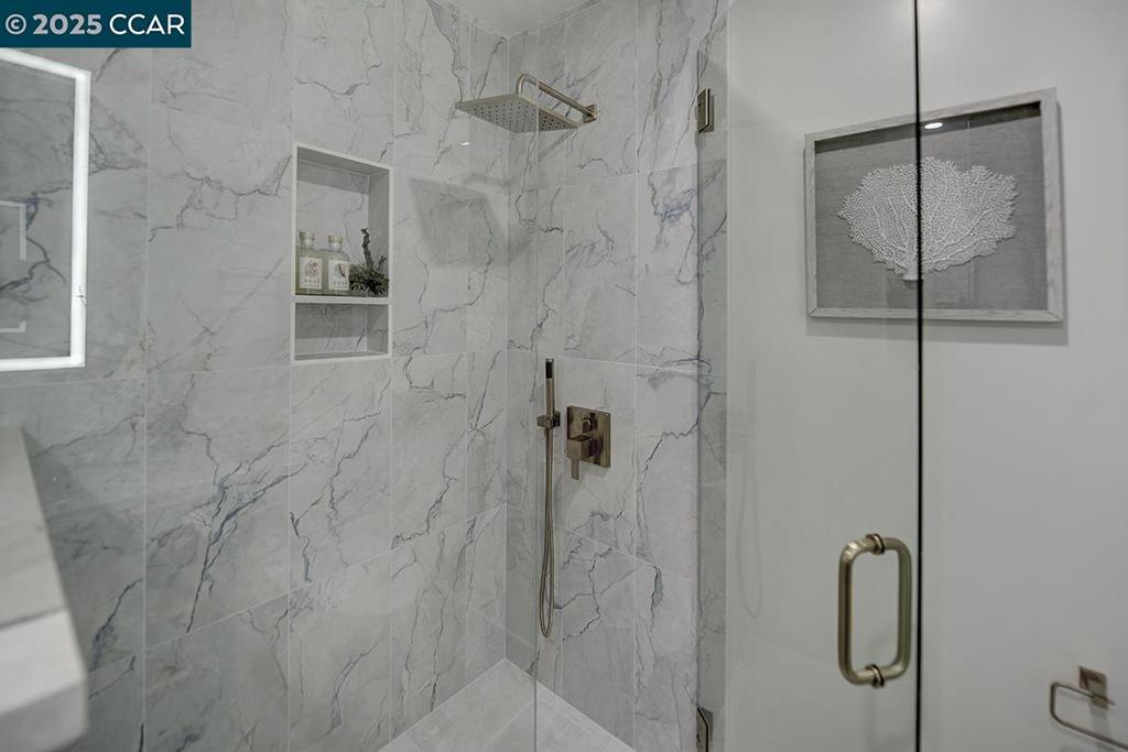 ROSSMOOR - Residential