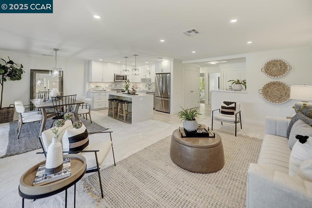 ROSSMOOR - Residential