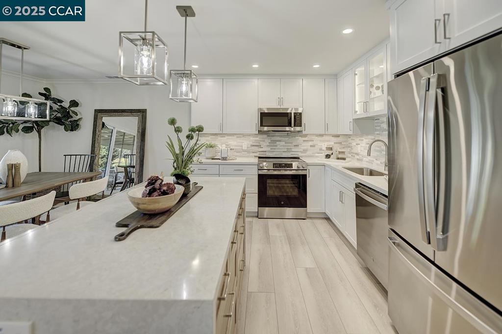 ROSSMOOR - Residential