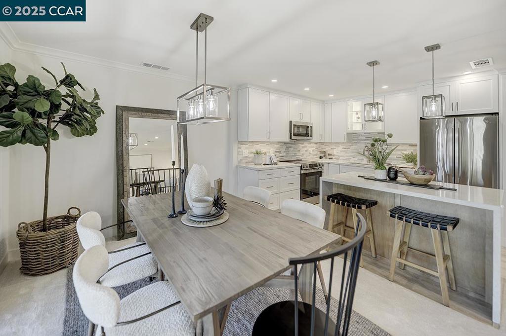 ROSSMOOR - Residential