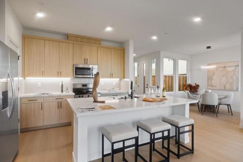 Photo of 821 Fassler Avenue, Pacifica, CA 94044 (MLS # ML82046491)