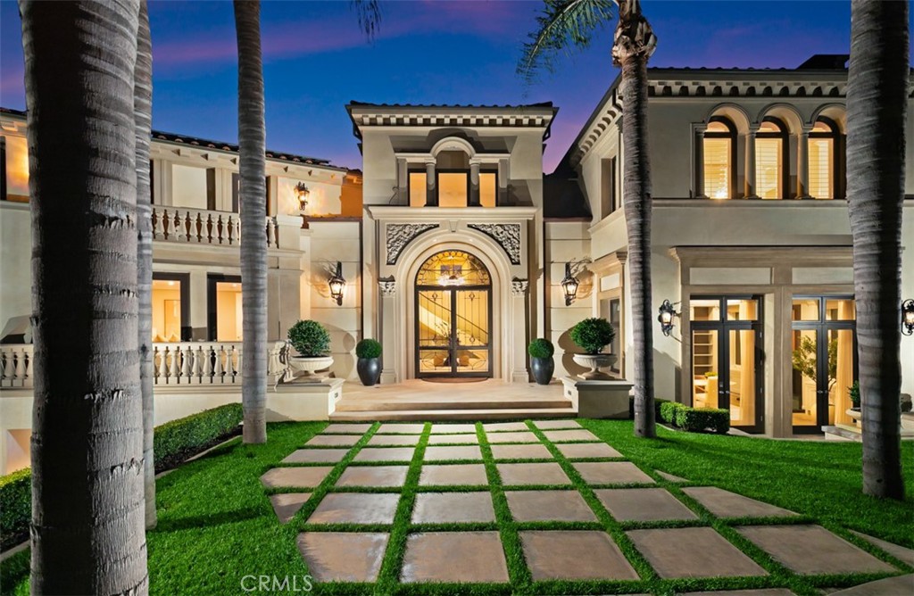 22 Pelican Crest Drive