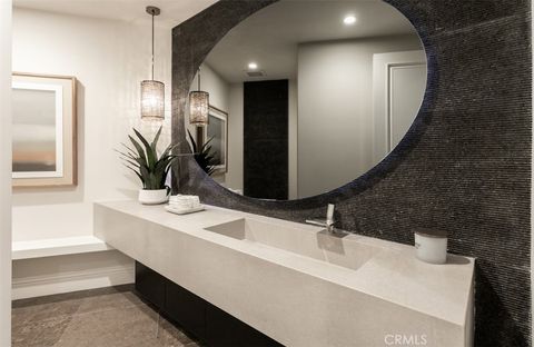 Tiny photo for 22 Pelican Crest Drive, Newport Coast, CA 92657 (MLS # OC25149384)