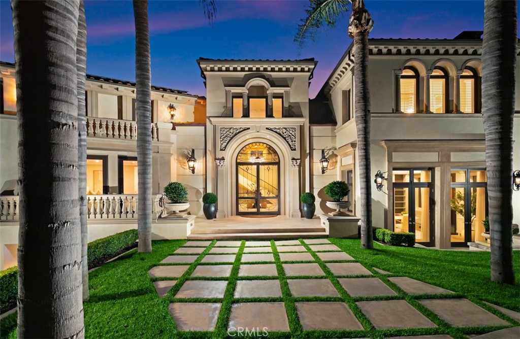 22 Pelican Crest Drive