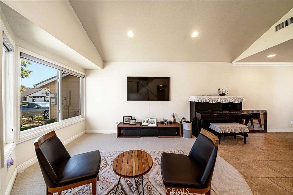 Photo of 141 Meadowcreek RD, Brea, CA 92821 (MLS # PW26199320)