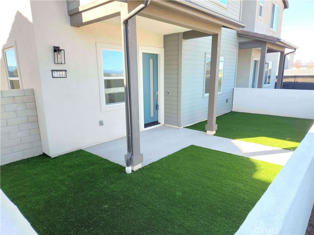 Outlook (OUTLOOK5P) - Residential Lease