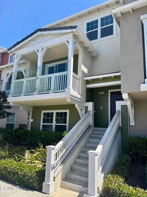 Photo of 1952 Victoria Avenue, Oxnard, CA 93035 (MLS # V1-35987)