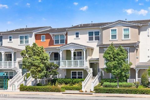 Photo of 1952 Victoria Avenue, Oxnard, CA 93035 (MLS # V1-35987)