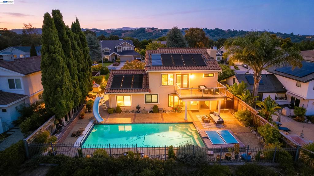 Photo of 5922 Charter Oaks Dr, Castro Valley, CA 94552 (MLS # 41138525)