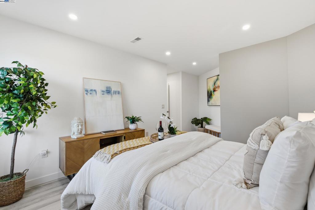 SEMINARY - Residential