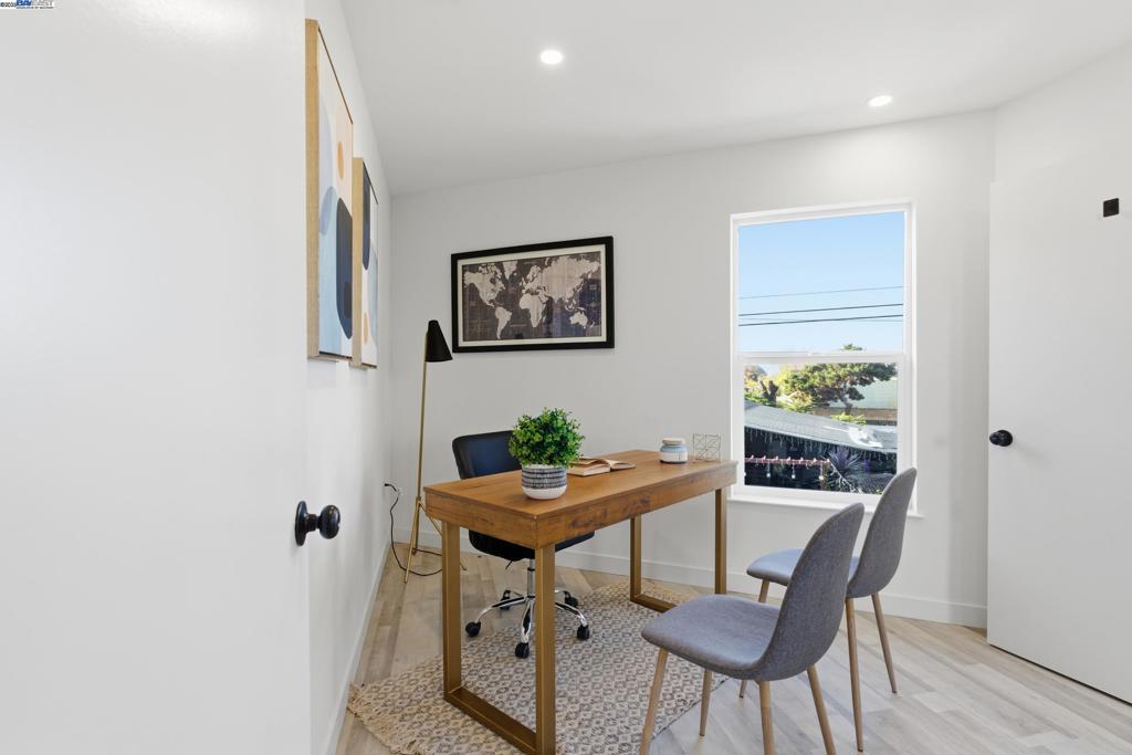 SEMINARY - Residential