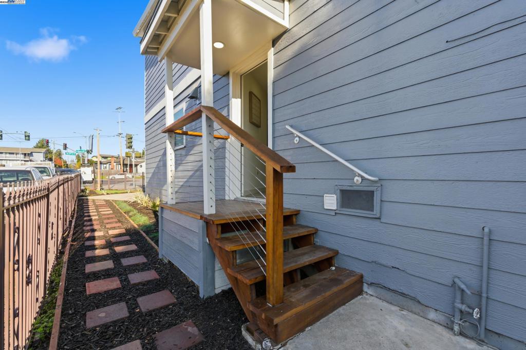 SEMINARY - Residential