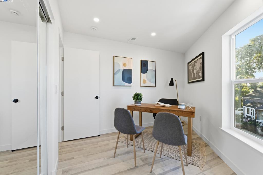 SEMINARY - Residential