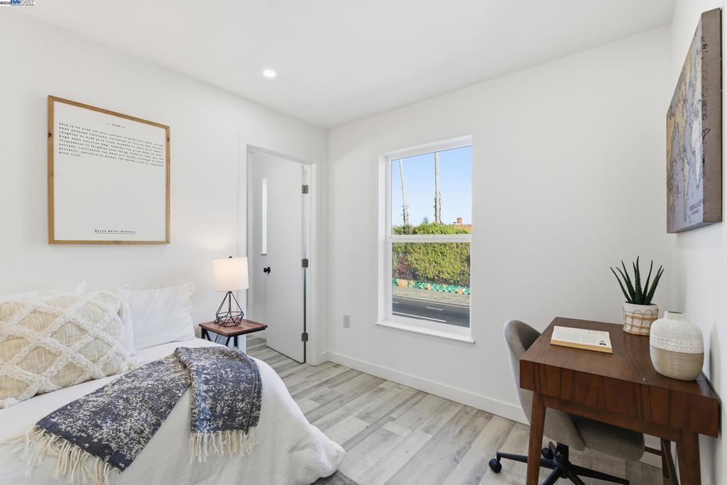 SEMINARY - Residential