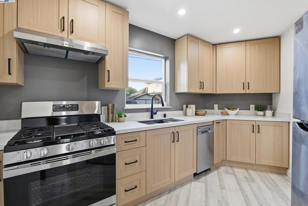 SEMINARY - Residential