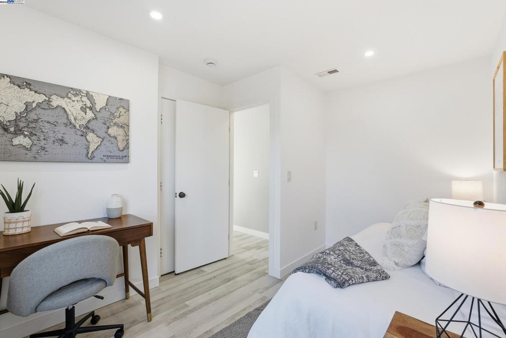 SEMINARY - Residential