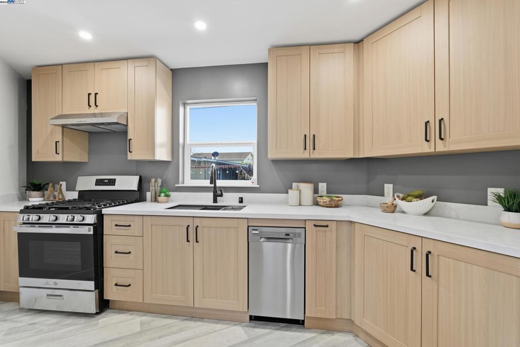 SEMINARY - Residential