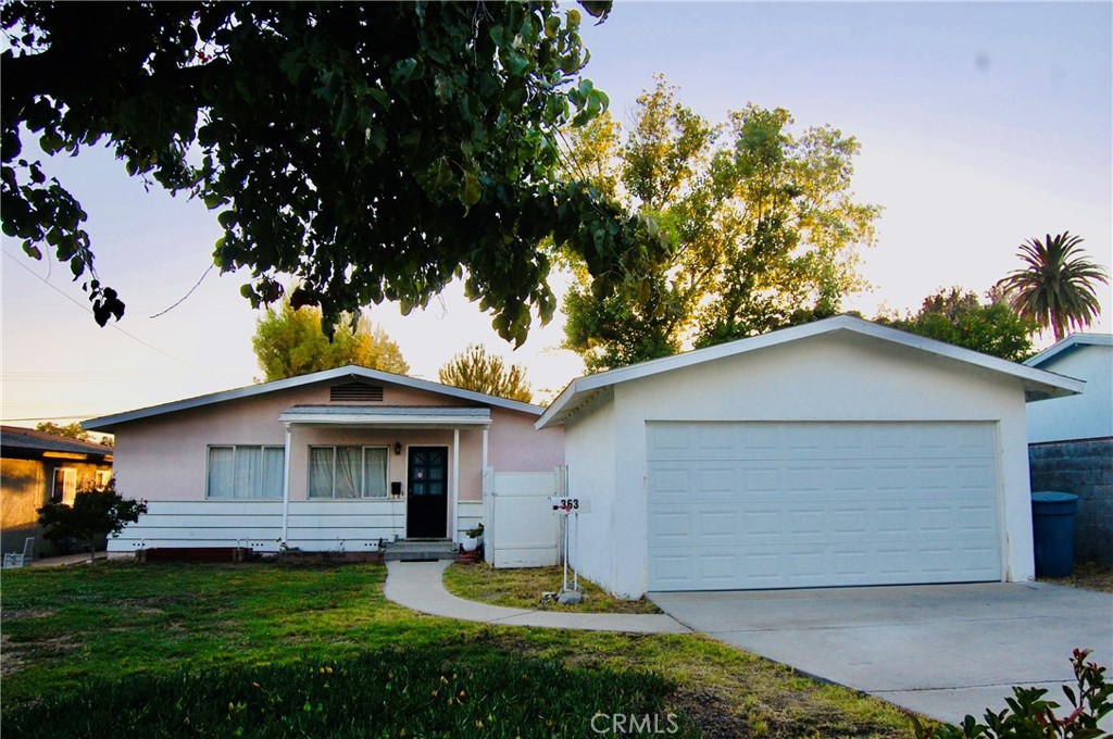 363 Carleton Avenue