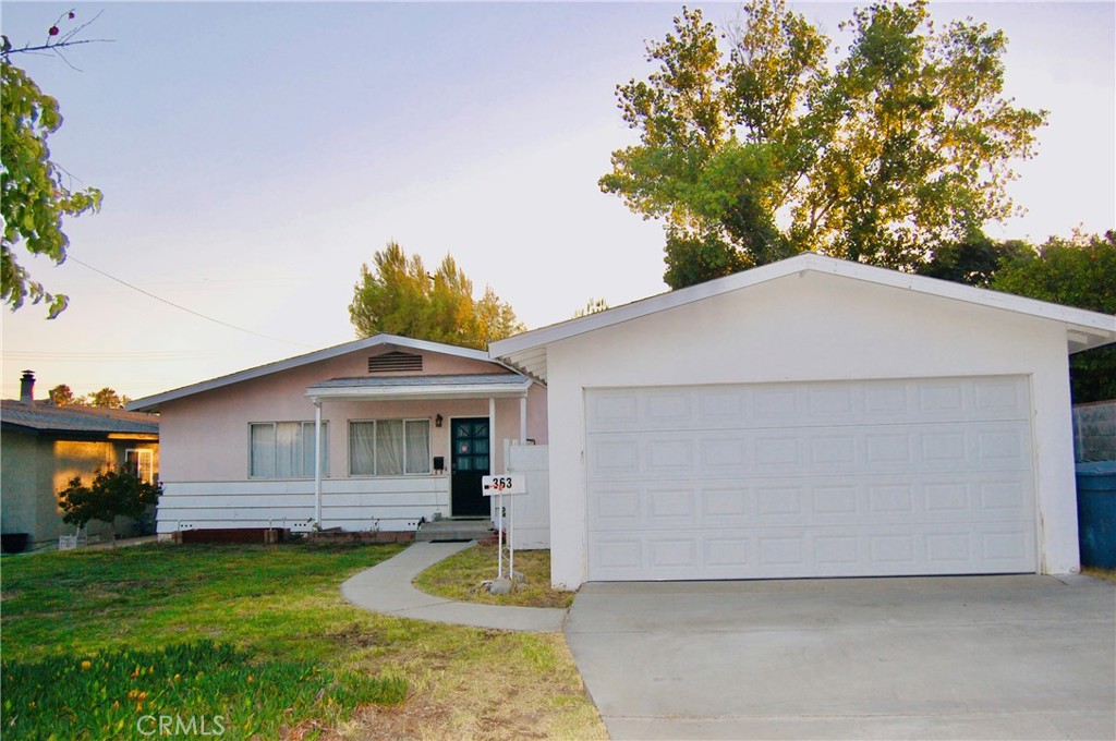 363 Carleton Avenue