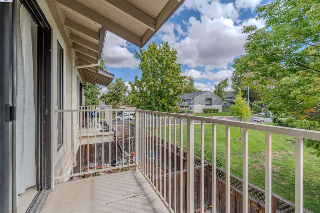 LIVERMORE DOWNS - Residential
